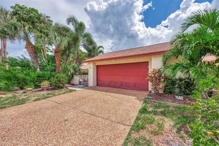 6009 COURTSIDE DRIVE