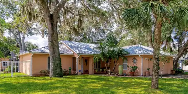 404 Turnbull Bay ROAD