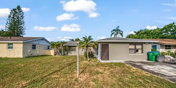1634 10TH SW