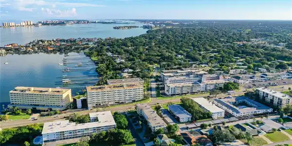 55 HARBOR VIEW