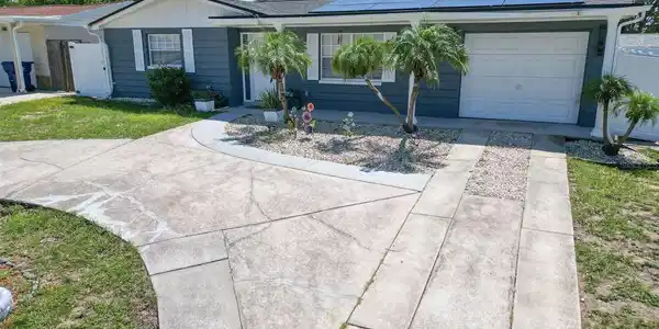 3300 BRIAR CLIFF DRIVE