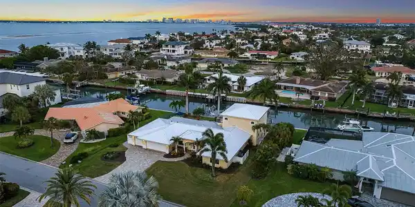 524 HORNBLOWER LANE