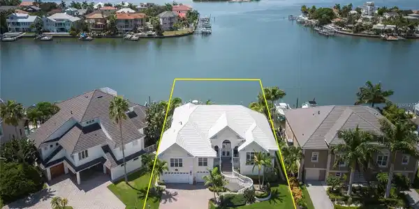 6216 PASADENA POINT