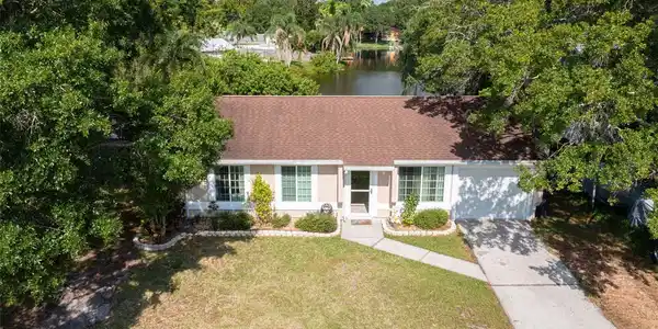 626 BAY LAKE