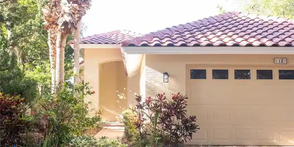 12 LAGUNA COURT