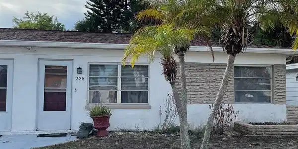 225 145TH E
