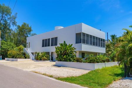 417 N BAY BOULEVARD