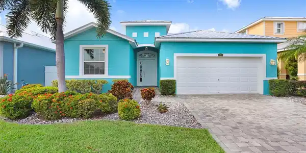 424 BAHAMA GRANDE BOULEVARD