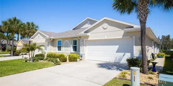 25104 E LENOX CIRCLE