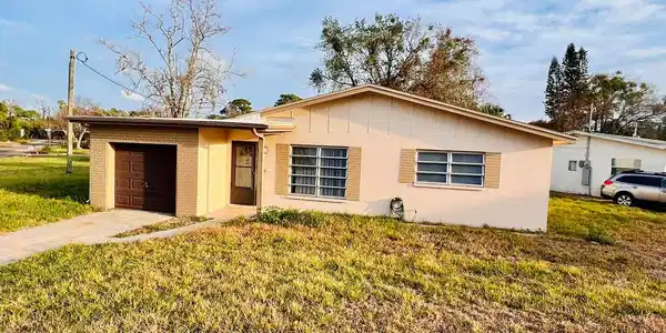 4902 LARGO TERRACE