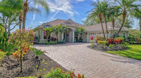 11407 SAVANNAH LAKES DRIVE