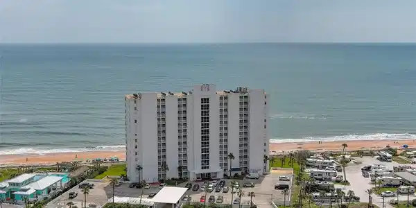 1051 OCEAN SHORE