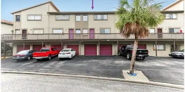 6315 NEWTOWN CIRCLE