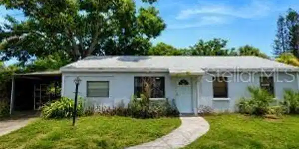 1320 GARY DRIVE