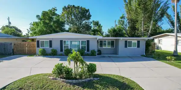 256 HILLVIEW ROAD