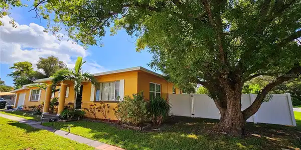 5230 11TH S