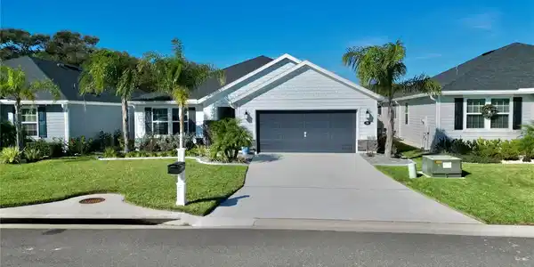 54 LAS CASITAS BOULEVARD