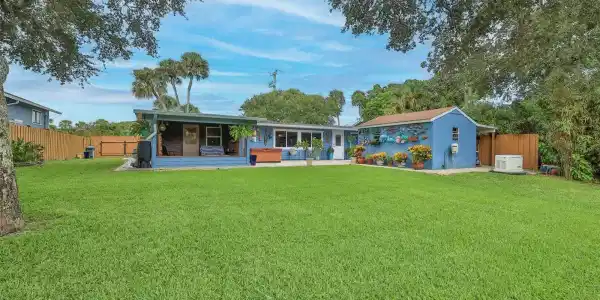 2407 SAXON DRIVE