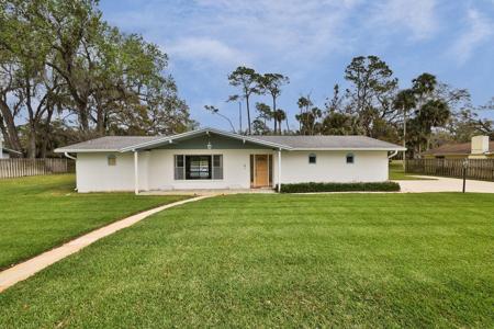 1341 GOLFVIEW DRIVE