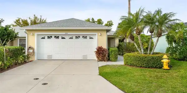 2515 LANTANA LANE