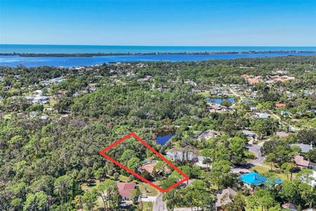 320 PINE GLEN COURT
