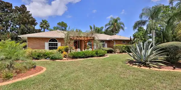 160 Packwood ROAD