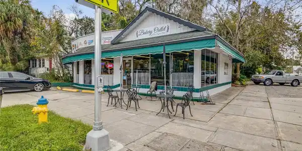 736 Canal STREET