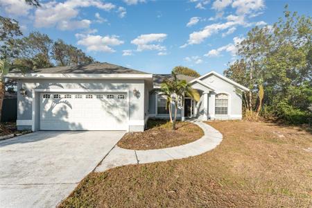 7109 QUEEN PALM CIRCLE