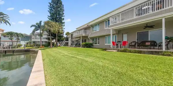 400 LARBOARD WAY