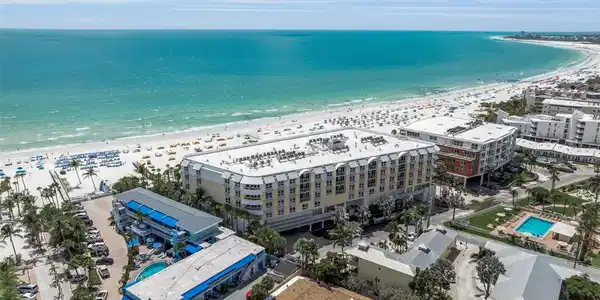 915 SEASIDE DRIVE