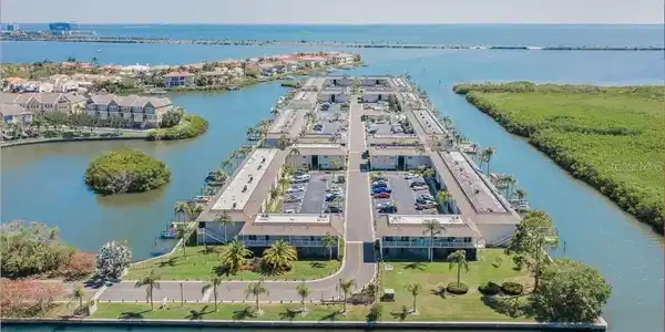 8818 BAY POINTE DRIVE