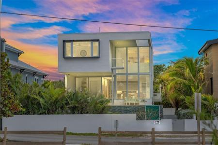 115 N BAY BOULEVARD