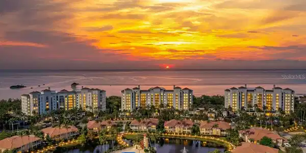 3329 SUNSET KEY CIR