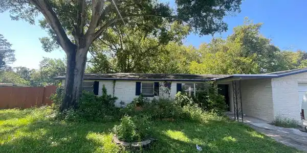 4605 NEEDLE PALM DRIVE