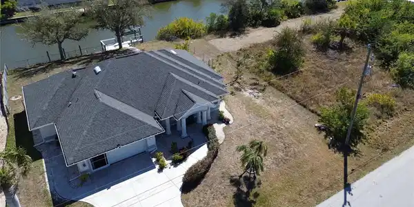 9436 SPRING CIRCLE