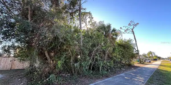 20417 QUESADA AVENUE