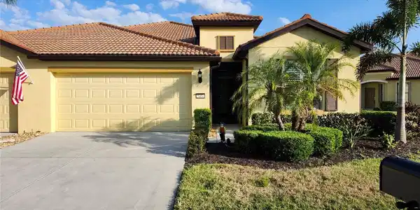 5464 SUNSET FALLS DRIVE