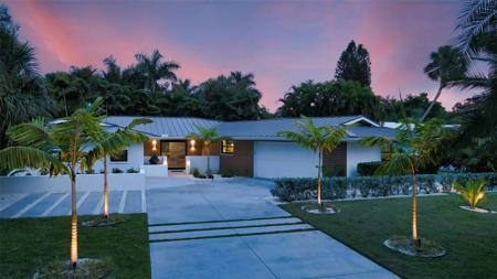 217 BIRD KEY DRIVE