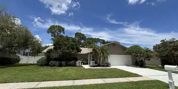 3049 MOCKINGBIRD COURT
