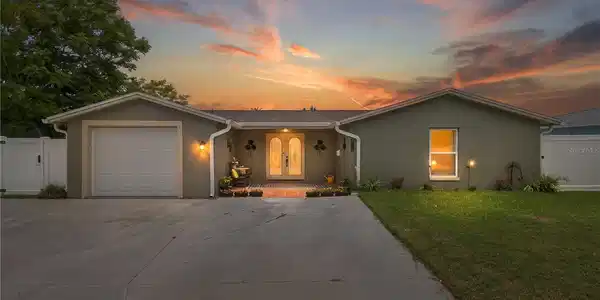 4865 SHELL STREAM BOULEVARD
