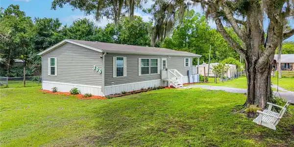 398 WARD DRIVE