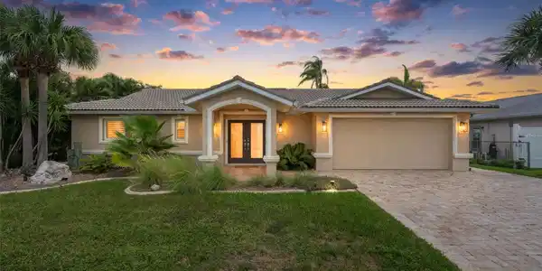 5548 LEEWARD LANE