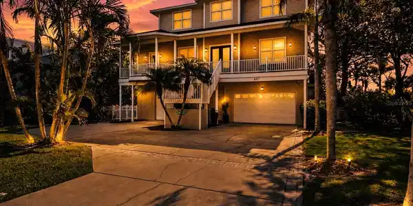 897 POINT SEASIDE DRIVE