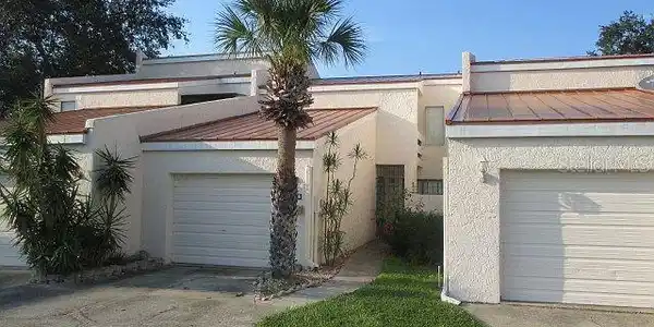 4316 SUNRAY COURT