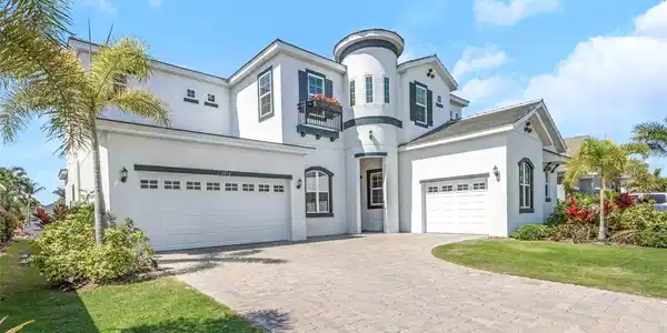 1016 SIGNET DRIVE