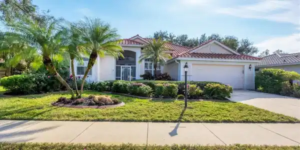 455 PARK TRACE BOULEVARD