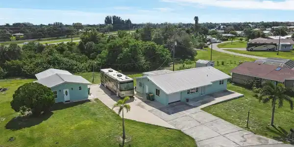 5830 ACLA VISTA DRIVE