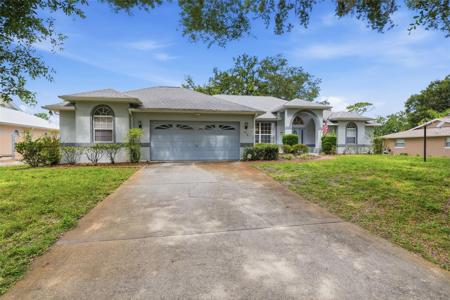 240 N COUNTRY CLUB DRIVE