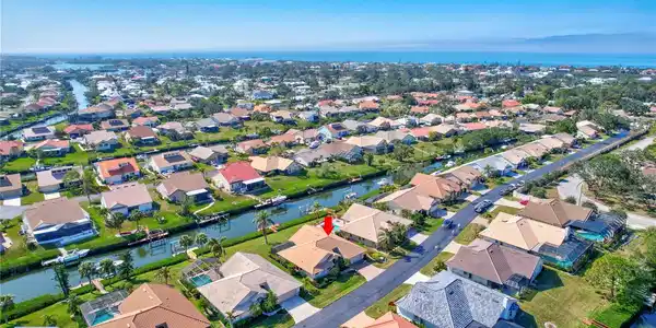 104 INLETS BOULEVARD