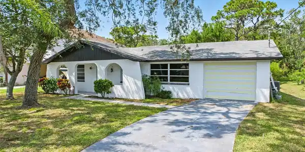 8547 HORIZON LANE